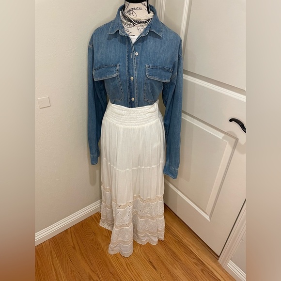 Zara Casual Blue Denim Shirt For Fall - Picture 1 of 9